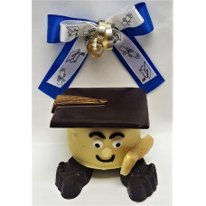 Graduate Marshmallow with chocolate mortarboard